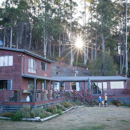 Fork N Farm Artisan Homestead Glengarry Exterior photo