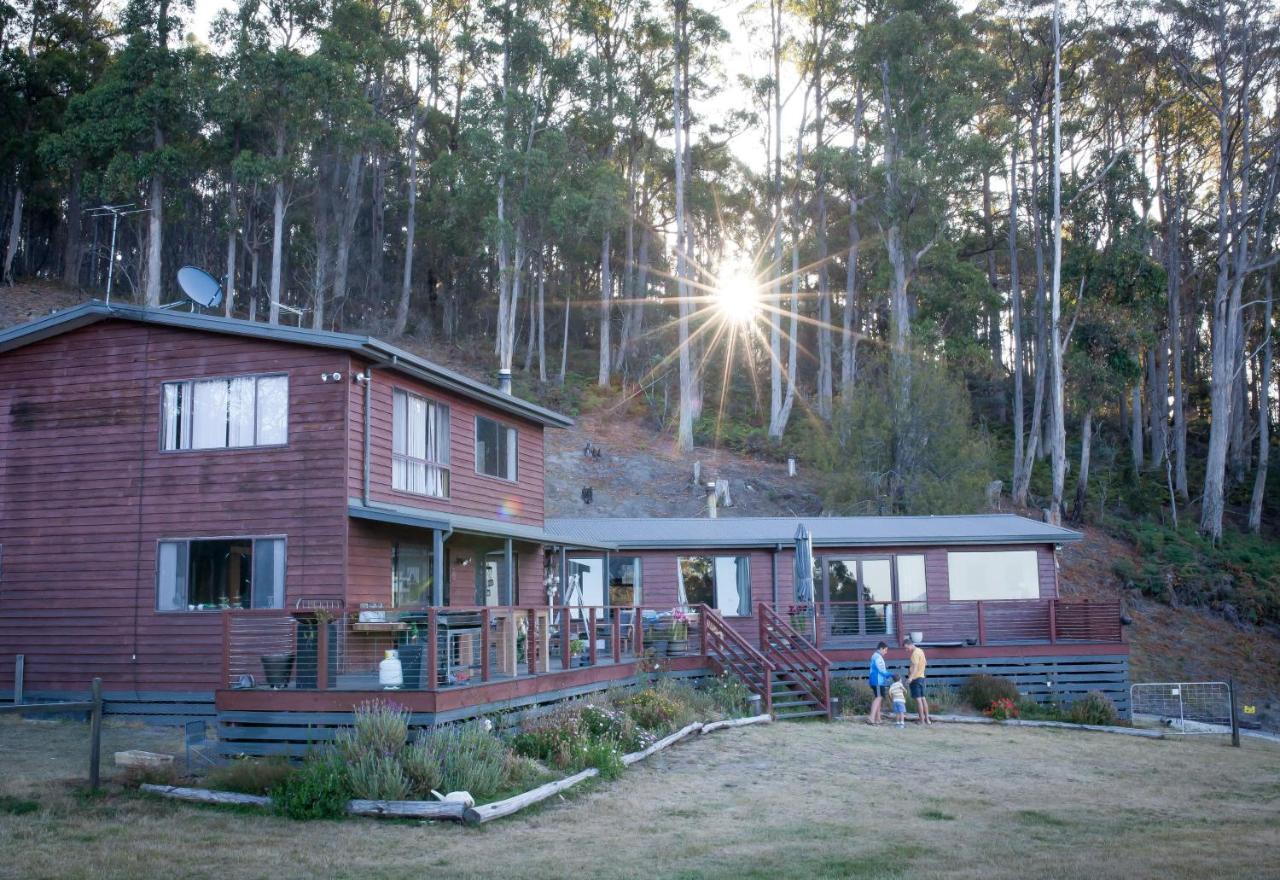 Fork N Farm Artisan Homestead Glengarry Exterior photo